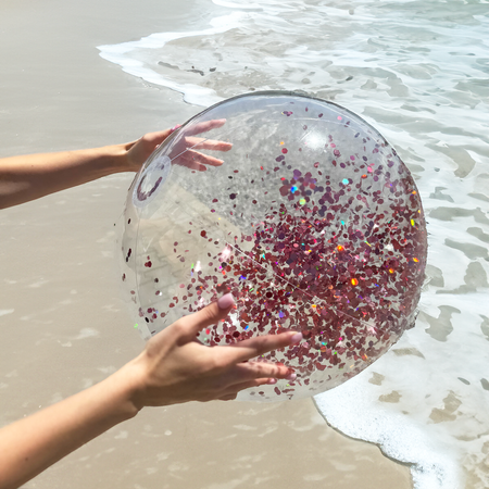 Piłka plażowa dmuchana duża cekinowa na basen 60cm różowa